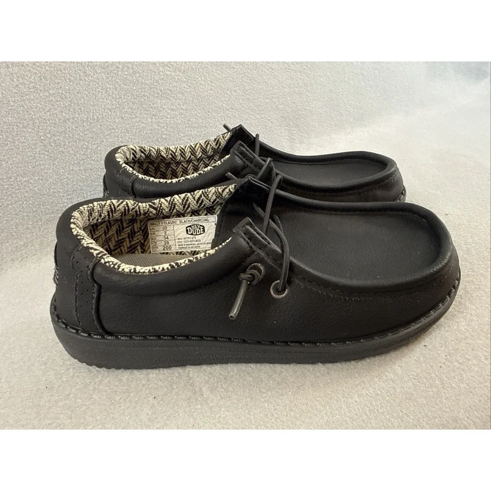 Hey Dude Wally Classic Black/Charcoal, Size J2, great condition